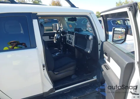 2012 Toyota Fj Cruiser из США, поврежденный, VIN JTEBU4BF6CK132917